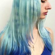 Blue, Hairstyle, Shoulder, Style, Teal, Long hair, Aqua, Electric blue, Neck, Azure, 