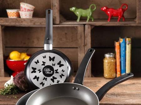 Living a Fit and Full Life: Get Cooking with The Pioneer Woman Cast Iron  Stainless Steel Butterfly Knob Dutch Oven! A Must Have in Any Kitchen!