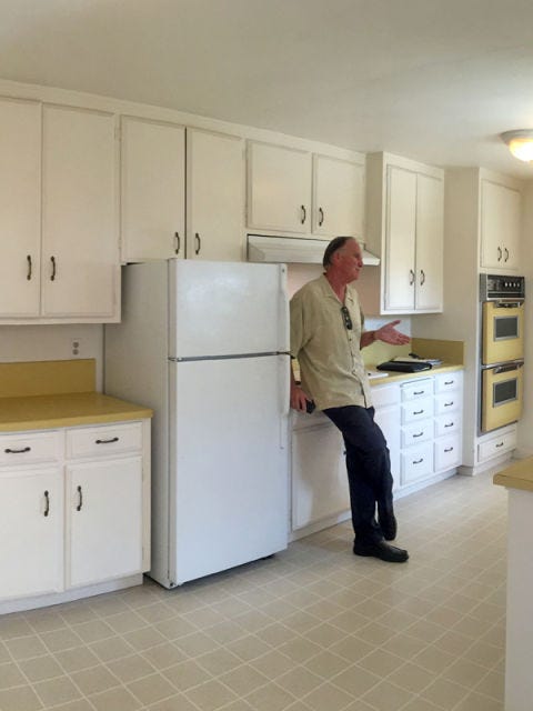 Floor, Room, Property, Flooring, Cupboard, White, Drawer, Cabinetry, Major appliance, Countertop, 