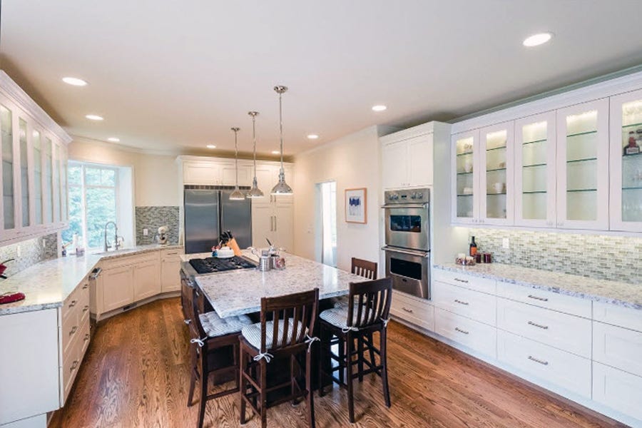 Wood, Floor, Room, Interior design, Flooring, Property, Ceiling, Cupboard, Light fixture, Home, 