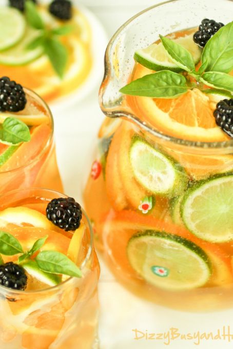 24 Best Sangrias to Sip All Summer Long - How to Make Easy Red and White  Wine Sangria