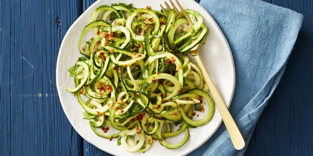 ghk_0616_Asian Sesame Zucchini Noodles
