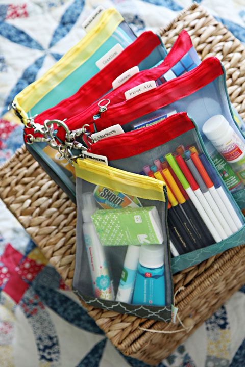 Textile, Brush, Stationery, Teal, Office supplies, Linens, Home accessories, Paint brush, Plastic, Basket, 