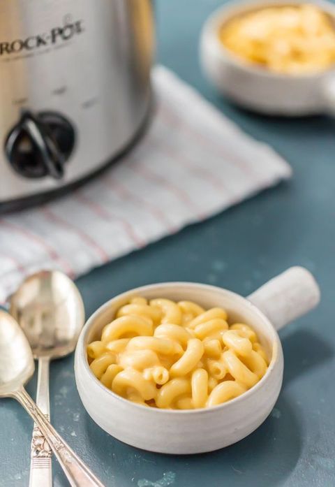 Slow Cooker Macaroni and Cheese