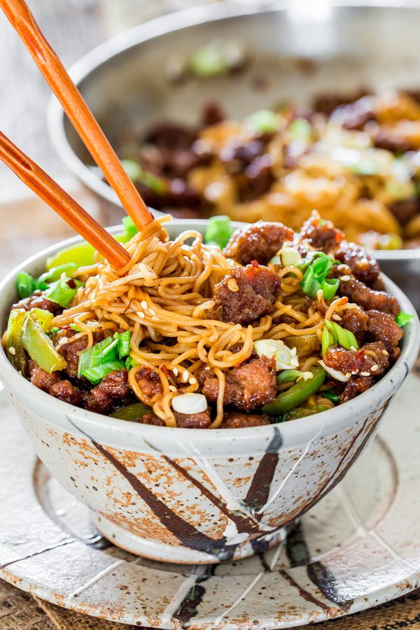 https://hips.hearstapps.com/ghk.h-cdn.co/assets/16/28/1468352045-mongolian-beef-ramen-noodles-jocooks.jpg?crop=0.9375xw:1xh;center,top&resize=980:*