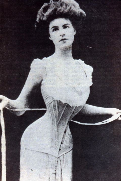 <p>The S-curve corset of the early 20th century was designed to minimize the waist, while pushing the bust forward and the derrière back. </p>