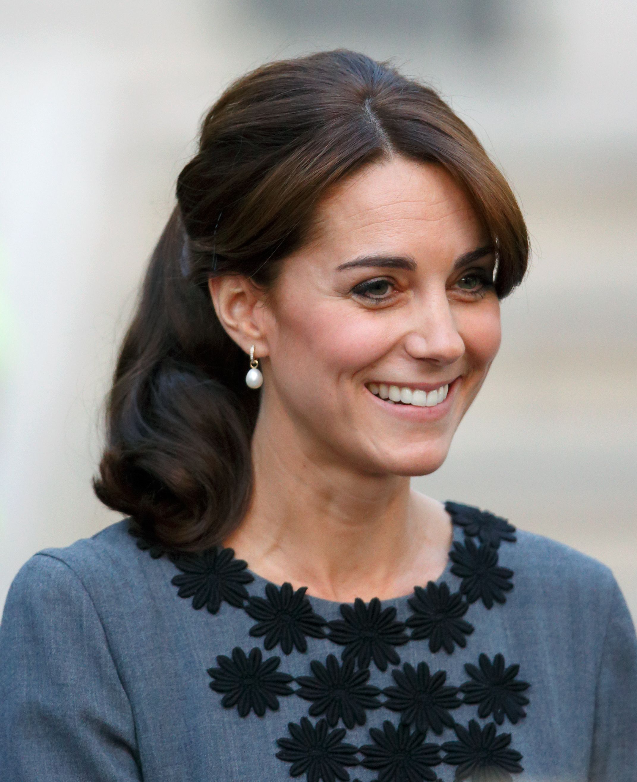 Princess kate pearl on sale earrings