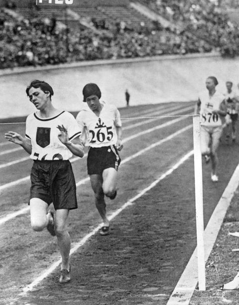 <p>The women's 800 meter race in Amsterdam, Netherlands. This is the <a href="http://visforvintage.net/2012/08/03/olympics-sportswear-a-complete-history/" target="_blank">first year</a> women are allowed to compete in track and field, following pressure from women's leagues as rights for women expand throughout the world. </p>