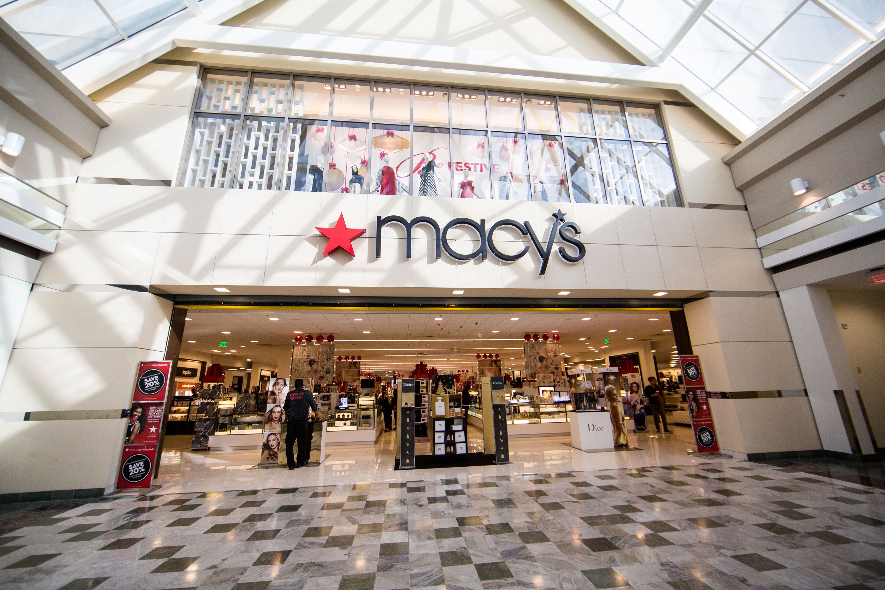 Macy's Store Closing List 2024: Which Stores Will Macy's Close?