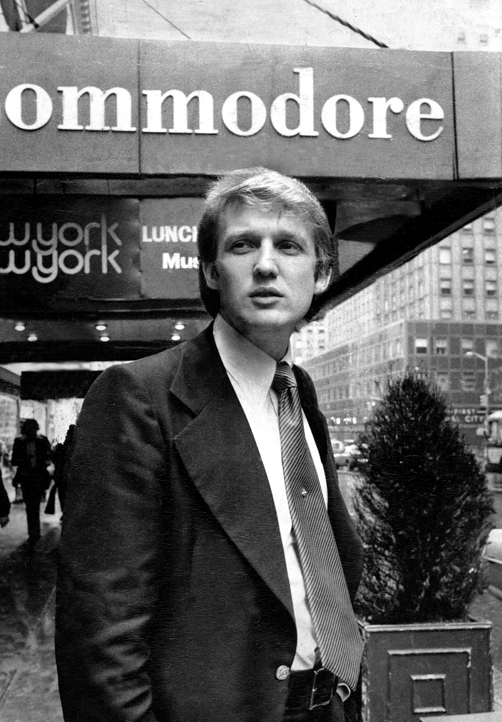 14+ Donald Trump Younger Background