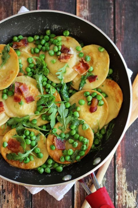 Pan-Seared Ravioli with Bacon, Peas and Butter Cream Sauce