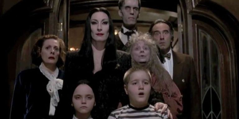 movie-the-addams-family-1991-hd-wallpaper