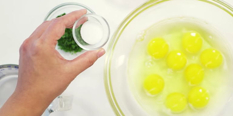 How to Make an Omelet - Omelette Recipe Tips