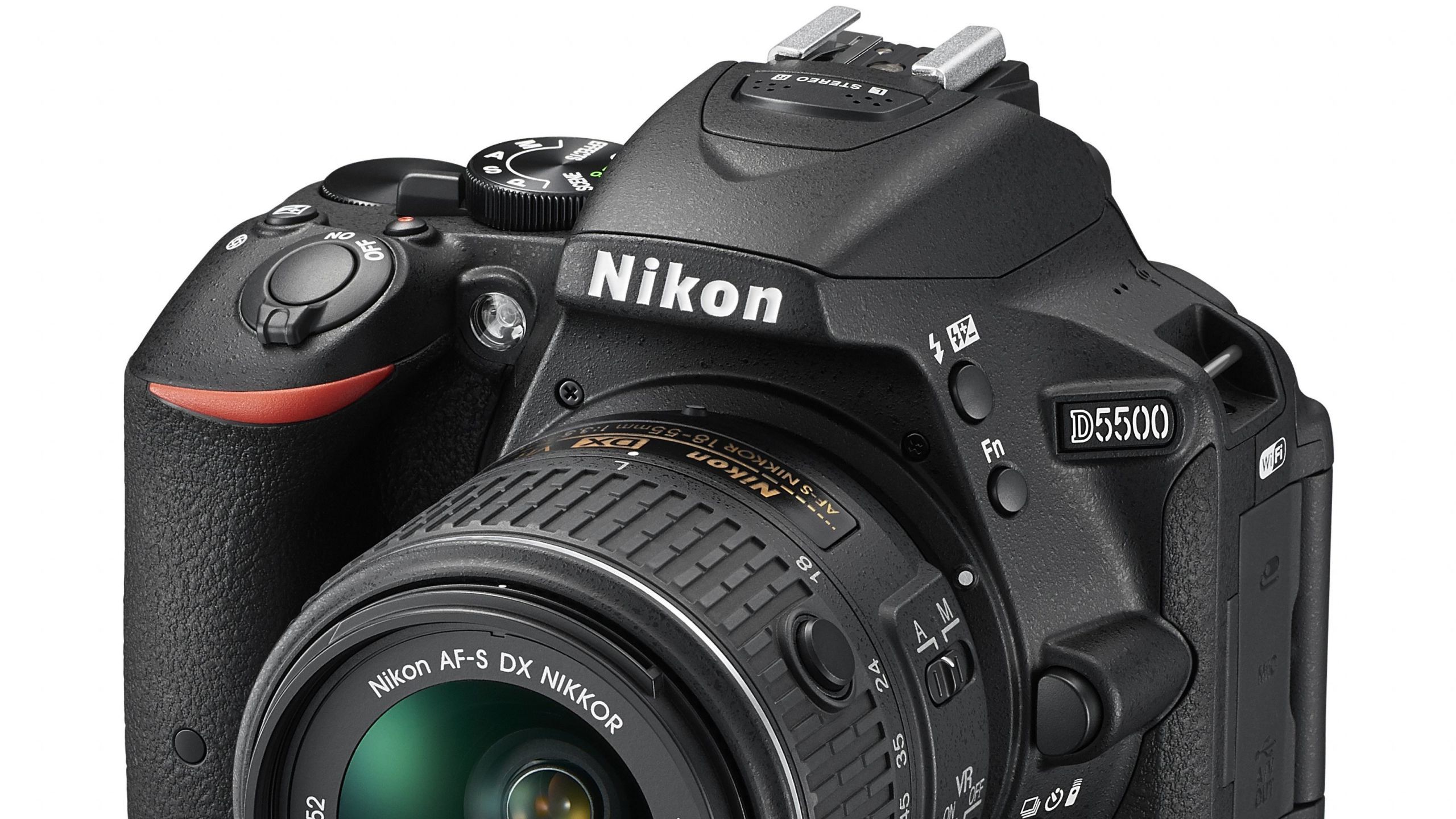 Nikon D5500 Camera with 18-55mm VR II Lens Kit Review