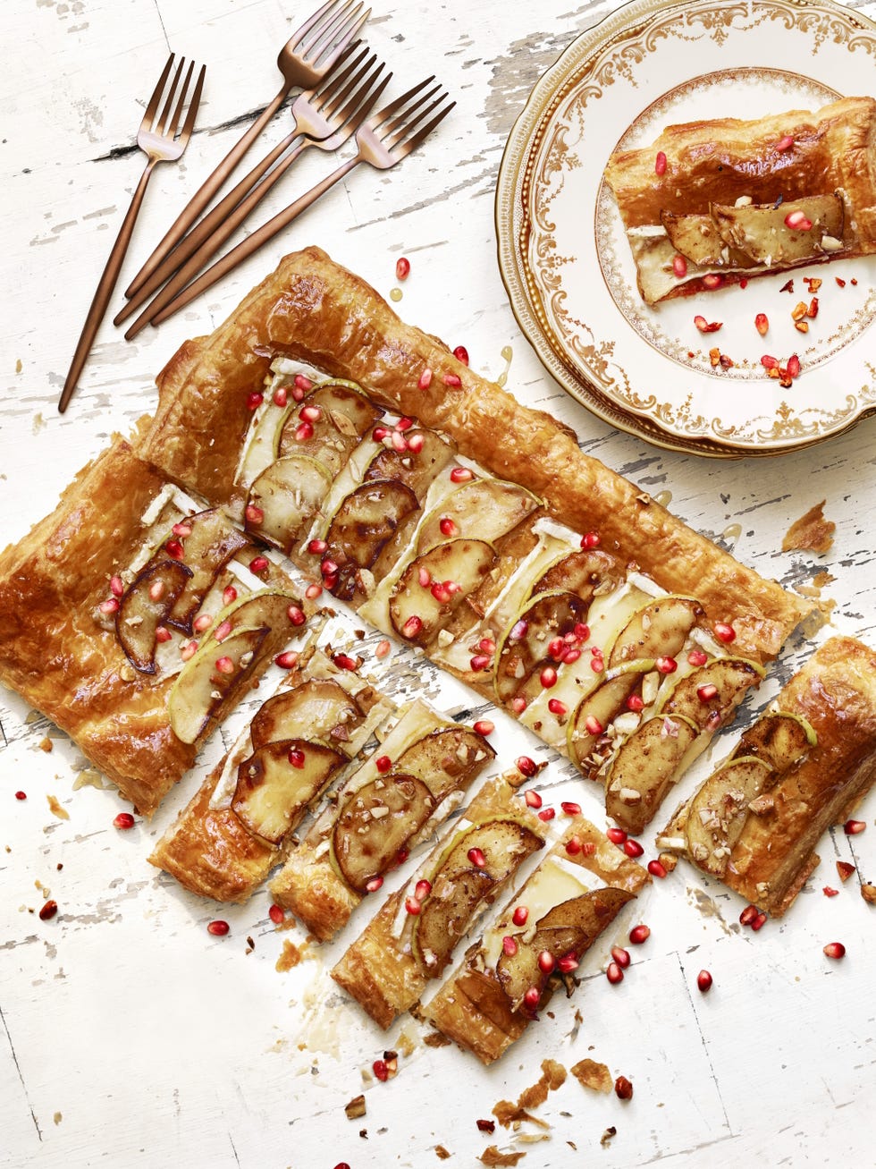 lauren conrad apple brie tart  christmas appetizers