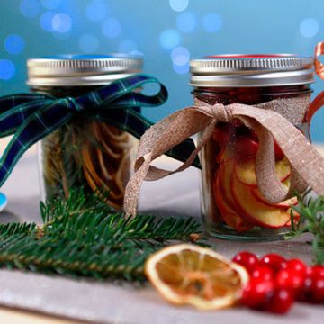 Christmas in a Jar Scented DIY Gift