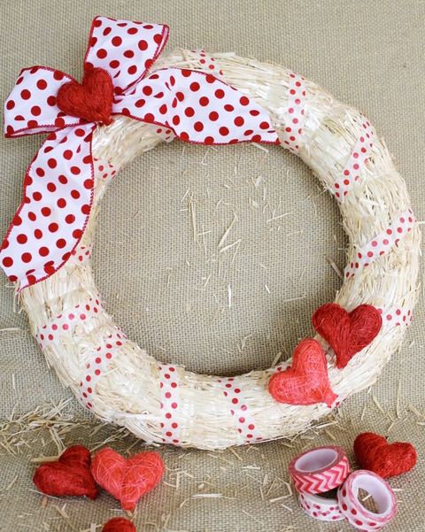 33 Diy Valentine S Day Wreaths Homemade Door Decorations