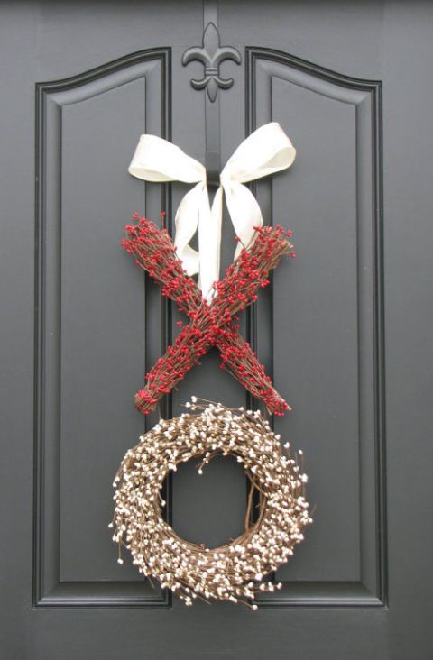 30 DIY Valentine's Day Wreaths - Homemade Door Decorations ...