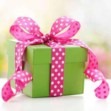 green box with pink bow