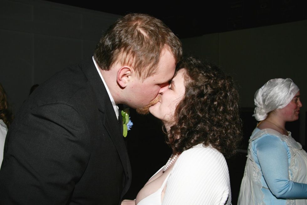 Lea Grover husband kiss cancer