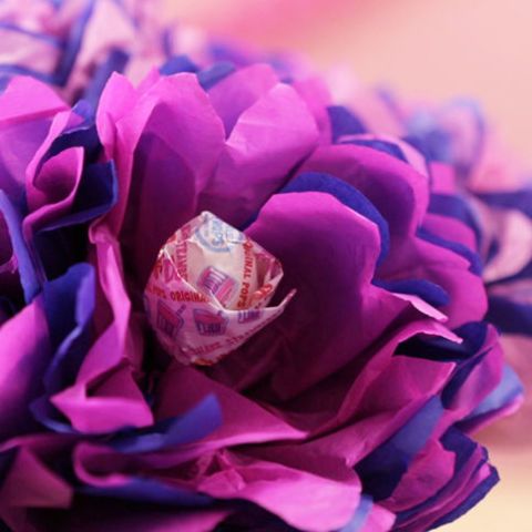 How to Make Tissue Paper Flower Lollipops - Valentine's Day DIY