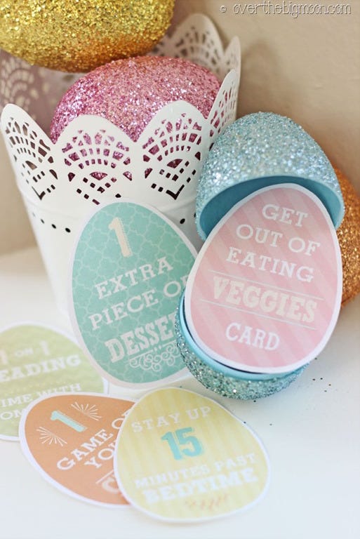 easter egg hunt ideas, open glittery blue egg with an egg shaped note inside