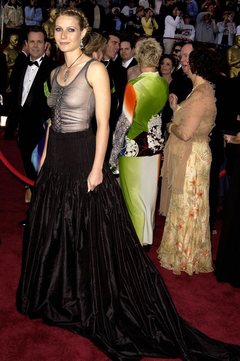 36 Most Scandalous Oscars Dresses Of All Time Best And Worst Gowns At The Academy Awards 5154