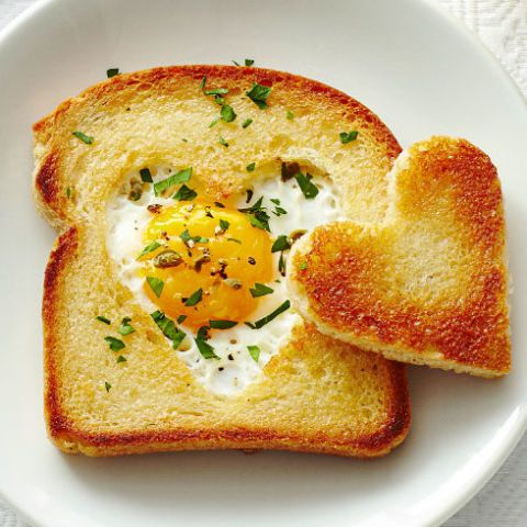 easy egg recipes - love toast