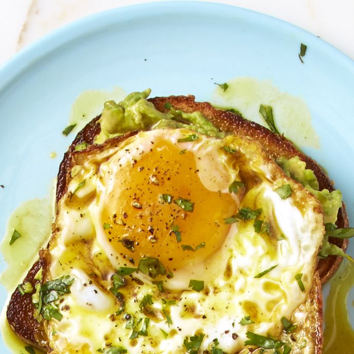 35 Best Low-Calorie Breakfast Ideas, According to Dietitians