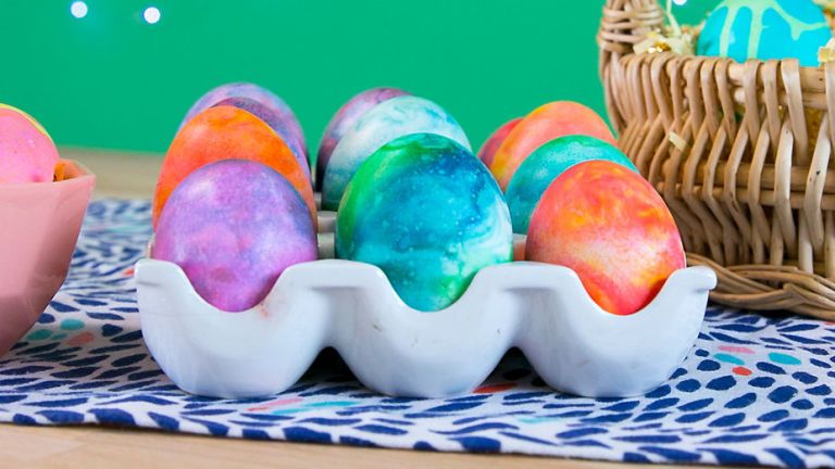 How to Make Marbled Eggs with Shaving Cream or Whipped Cream - How