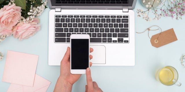 Computer keyboard, Product, Technology, Electronic device, Hand, Finger, Gadget, Input device, Electronics, Desk, 