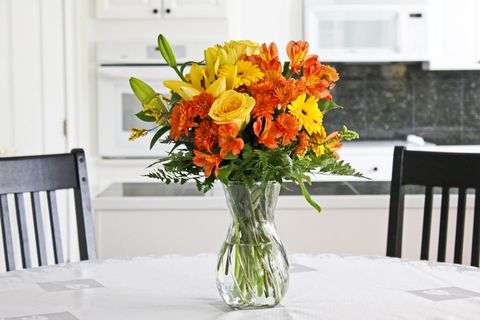 Flower, Cut flowers, Orange, Bouquet, Yellow, Plant, Vase, Floristry, Flowerpot, Flower Arranging, 