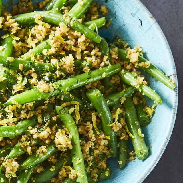 green beans with olive almond tapenade