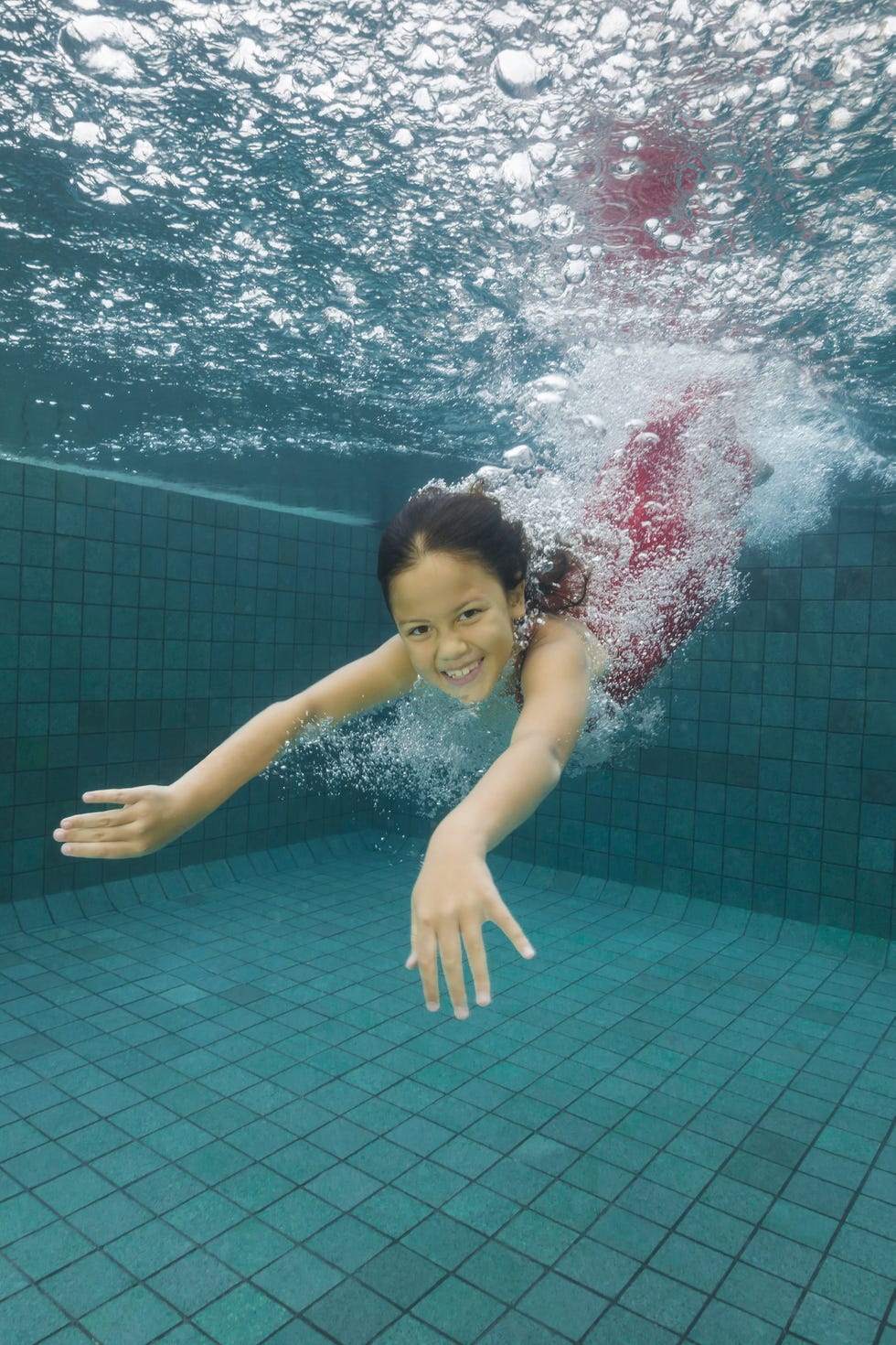 Water, Swimming pool, Recreation, Swimming, Leisure, Fun, Swimmer, Underwater, Individual sports, Leisure centre, 