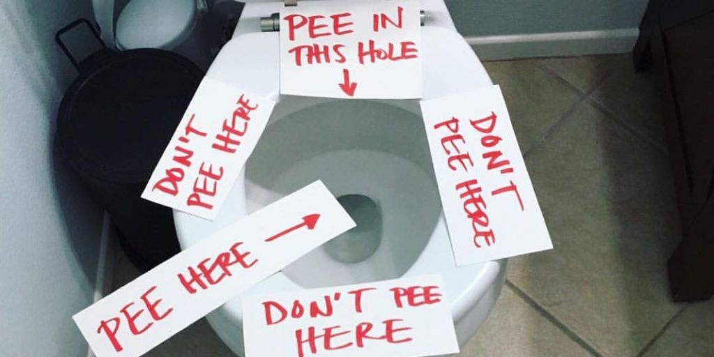 Mom's Hilarious Signs Remind Boys To Watch Where They Pee - Mom's Funny  Toilet Signs Go Viral