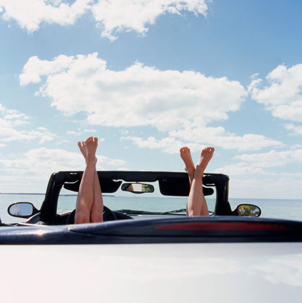 Sky, Water, Vacation, Summer, Leg, Luxury yacht, Sitting, Leisure, Vehicle, Sky, Water, Vacation, Summer, Leg, Luxury yacht, Sitting, Leisure, Vehicle,