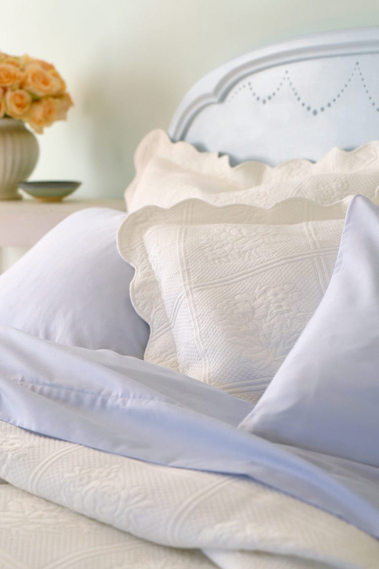 Bed With Pillows bed with pillow