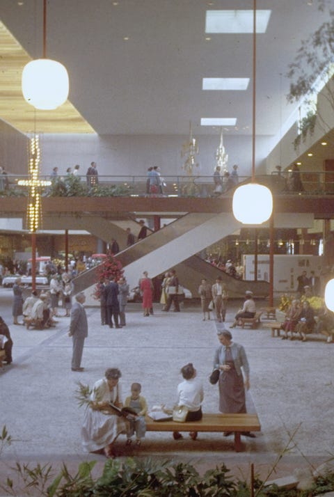 Les années 50 : Retour sur 54 évènements marquants 39 centre commercial dans les années 50