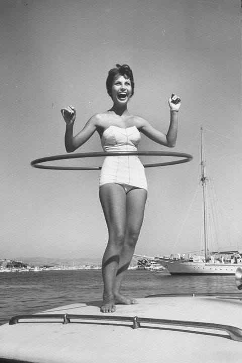 Les années 50 : Retour sur 54 évènements marquants 47 Hoola hoop, années 50