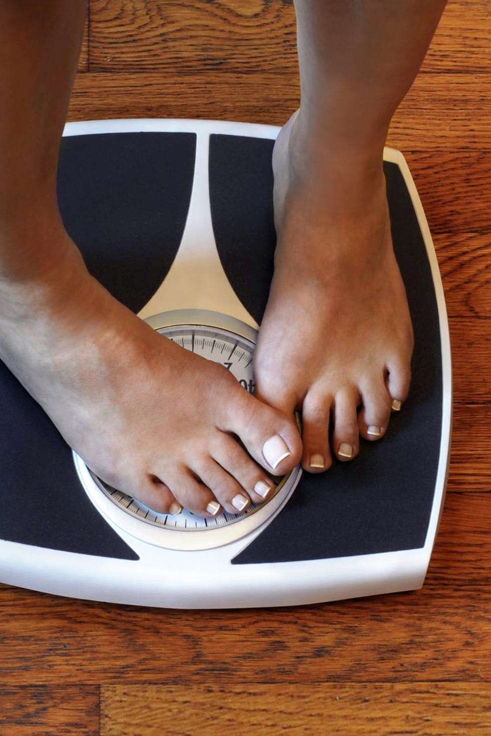 Toe, Leg, Foot, Human leg, Footwear, Nail, Barefoot, Ankle, Human body, Sole, 