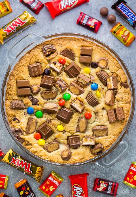 Halloween Candy Cookie Cake