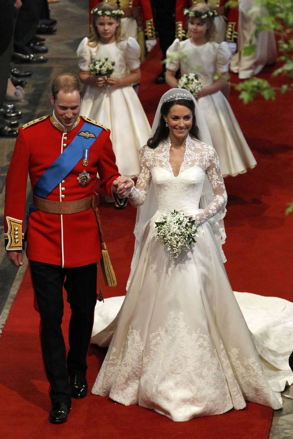 10 Things You Didn't Know About Kate Middleton's Wedding Dress - Sarah ...