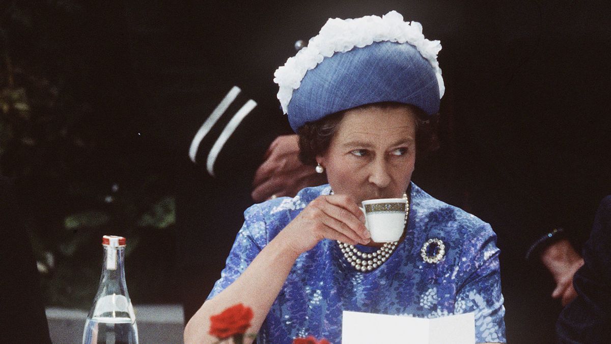 preview for Quirky Eating Habits Of British Royal Family Revealed