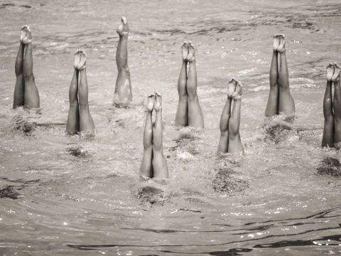 Water, Black-and-white, Recreation, Monochrome photography, Photography, Synchronized swimming, 