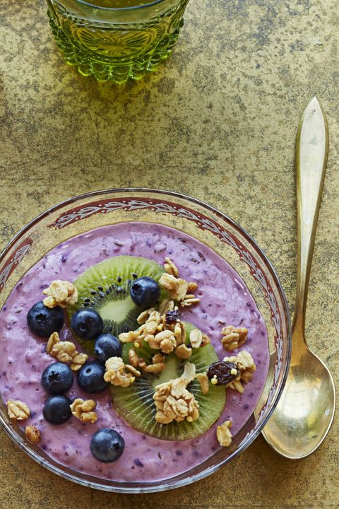 fruity yogurt parfait