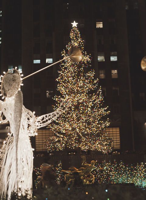 Rockefeller Center Christmas Tree Photos Through the Years - Rock Center Tree Tradition