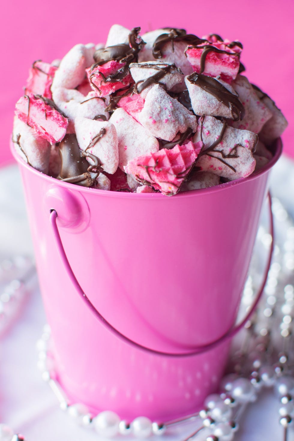 chocolate-covered strawberry puppy chow 