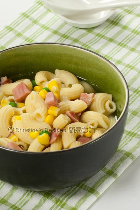 <p>We know that <a href="https://www.instagram.com/explore/tags/breakfastpasta/" target="_blank" data-tracking-id="recirc-text-link">eating pasta for breakfast</a> is already a thing, and this recipe is an essential part of a Hong Kong breakfast.
</p><p><a href="http://en.christinesrecipes.com/2011/01/macaroni-soup-with-ham-hong-kong-style.html" target="_blank" data-tracking-id="recirc-text-link"><em data-redactor-tag="em" data-verified="redactor">Get the recipe from Christine's Recipes »</em></a></p>