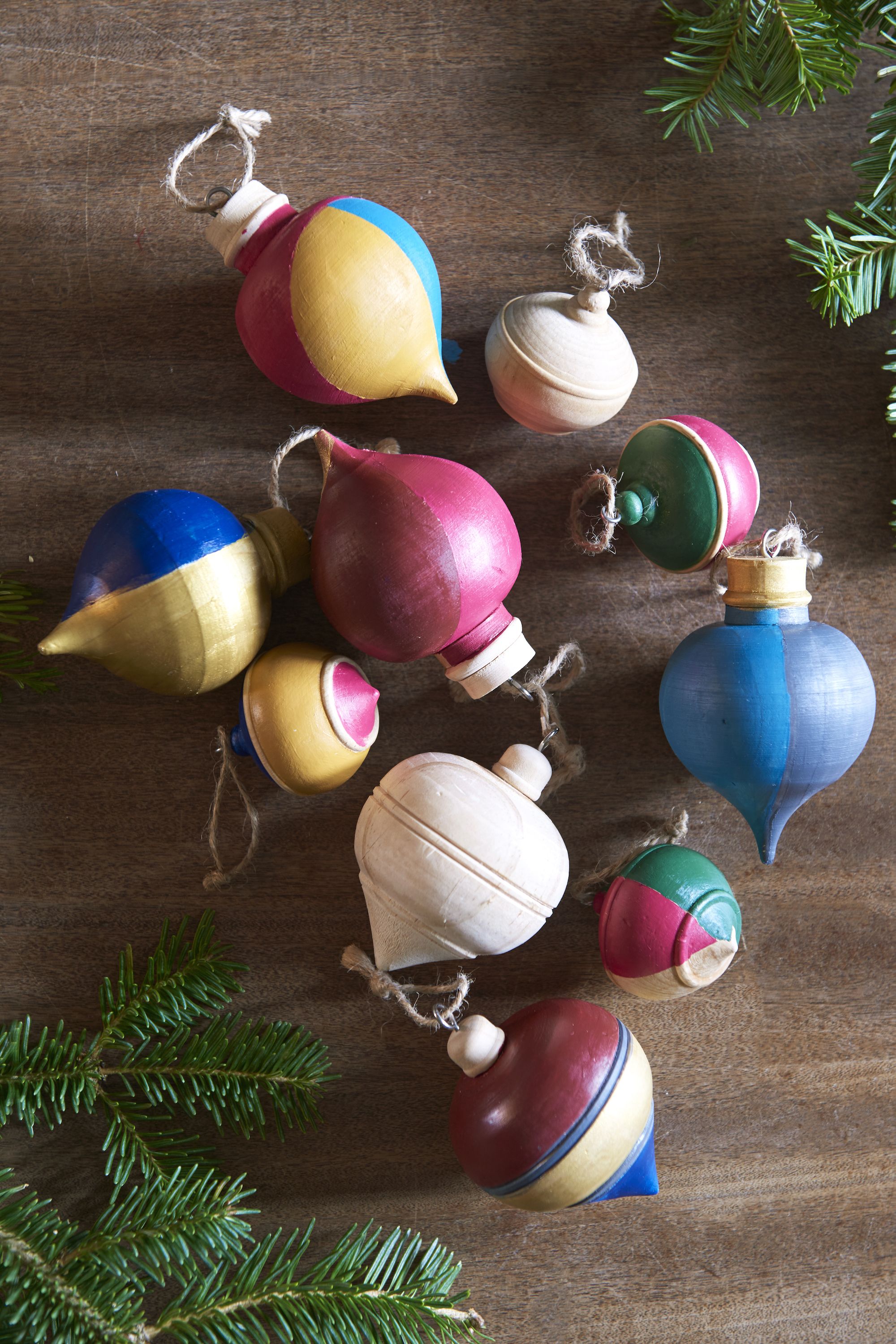 old fashioned beaded christmas ornaments