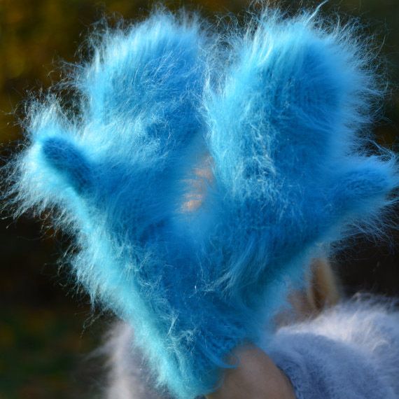 Blue, Fur, Turquoise, Wool, Electric blue, Textile, Feather, Turquoise, 